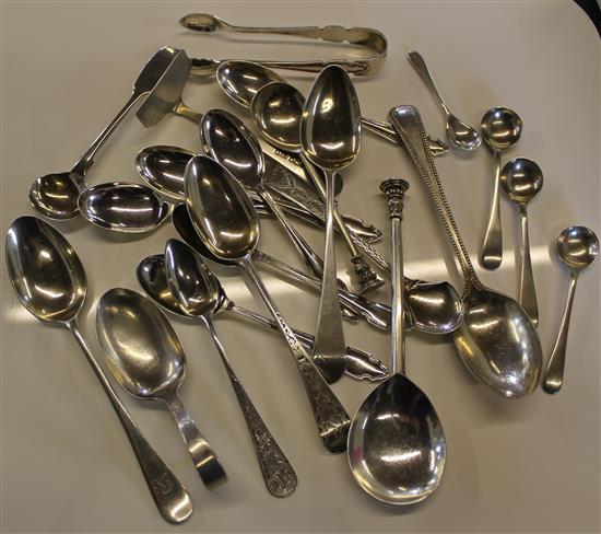 Set of six George V silver coffee spoons & 16 other pieces of silver cutlery